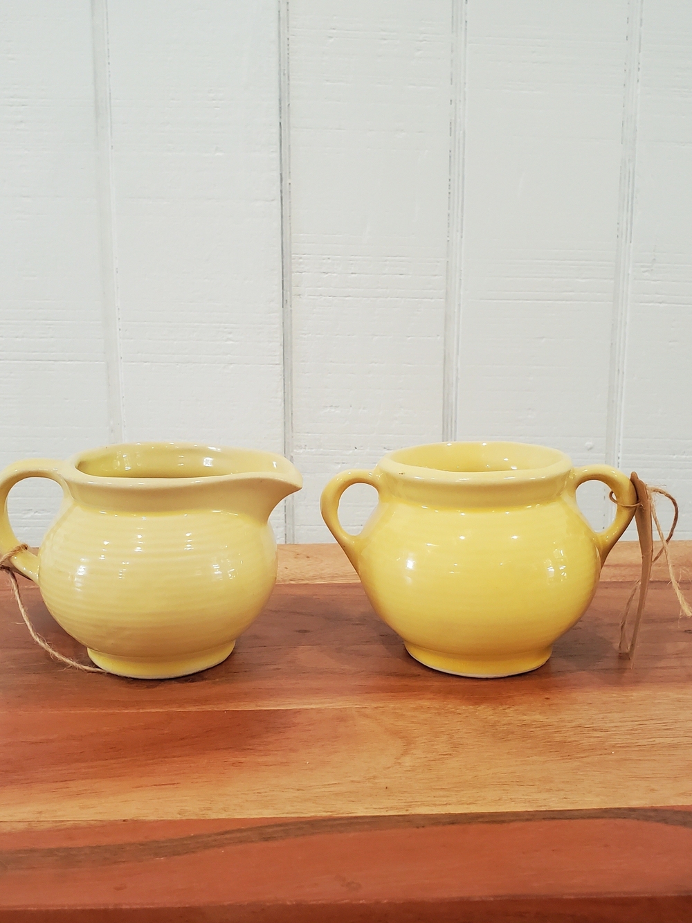Vintage Set Of Sugar & Creamer Yellow Ceramic Pottery Made In U S A